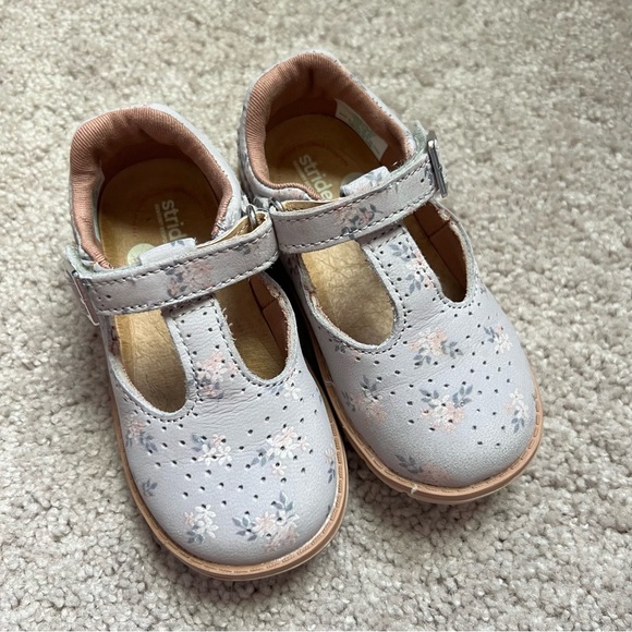 Toddler Girls Mary Janes - Picture 2 of 7